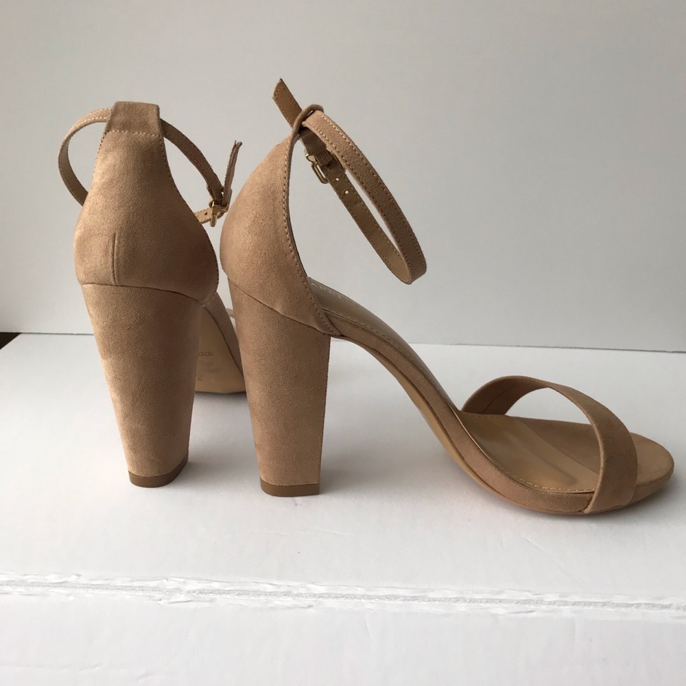 Express Sandals - Picture 2 of 8